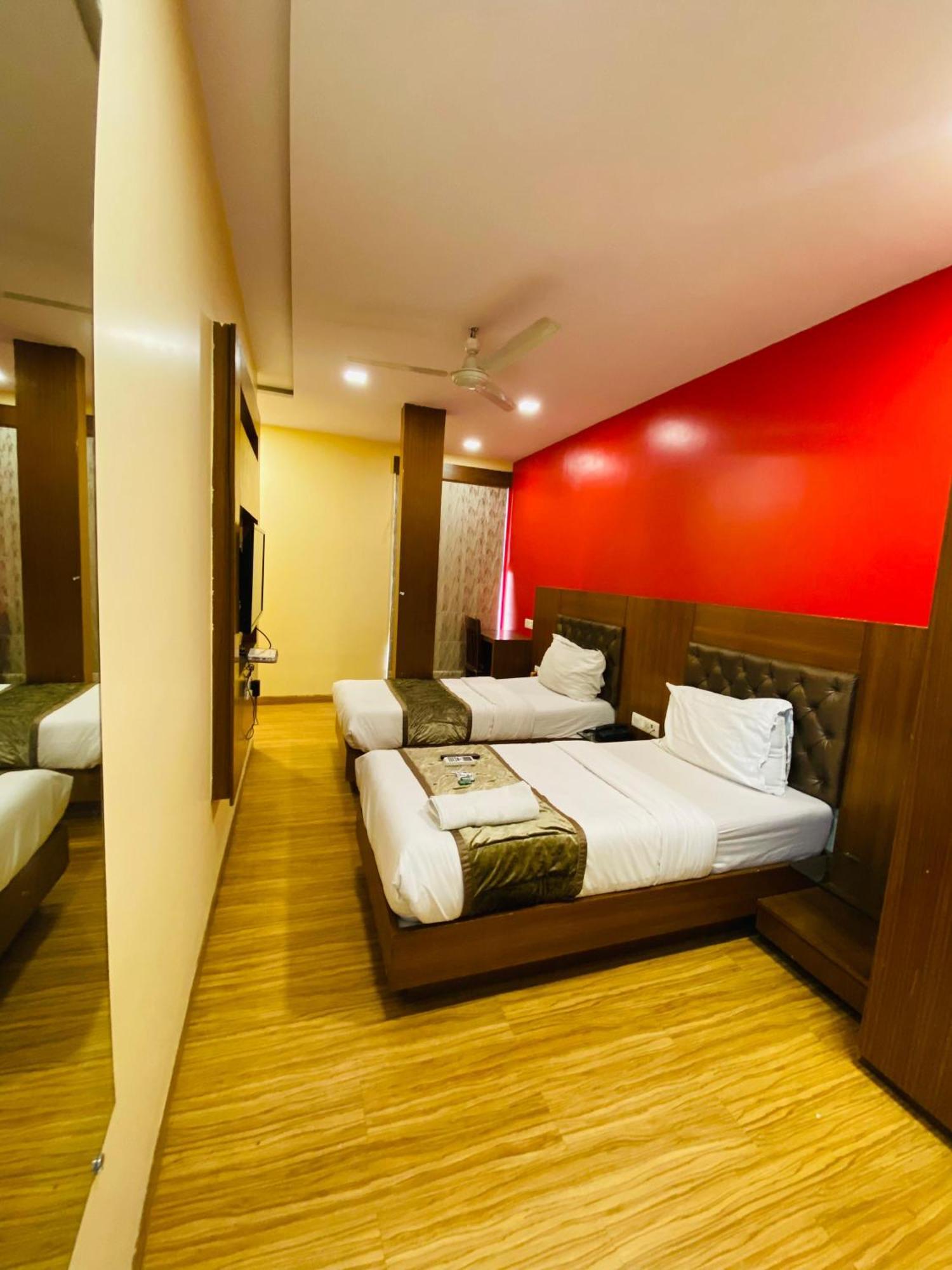Hotel Arton Regency Near Terminal 2 Airport Mumbai Exterior photo