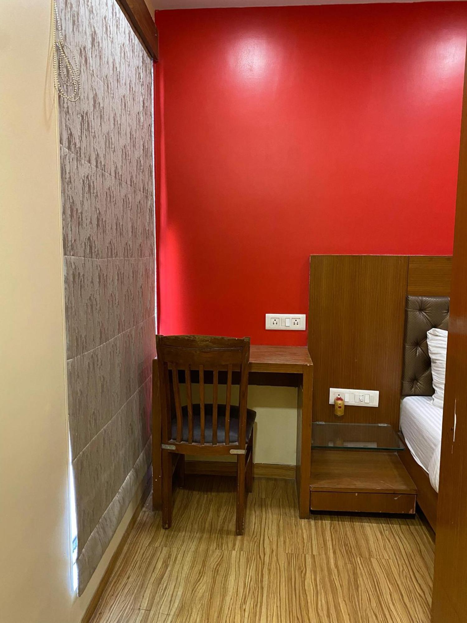 Hotel Arton Regency Near Terminal 2 Airport Mumbai Exterior photo